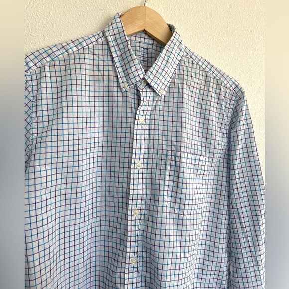 J.Crew mens light weight 100% cotton button down - Picture 3 of 9